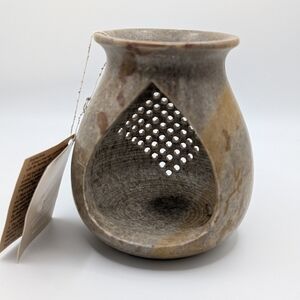 NWT Vintage Soapstone Cut-Out Design Oil Burner